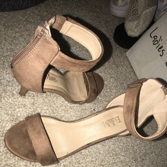 High heels - Picture 2 of 2